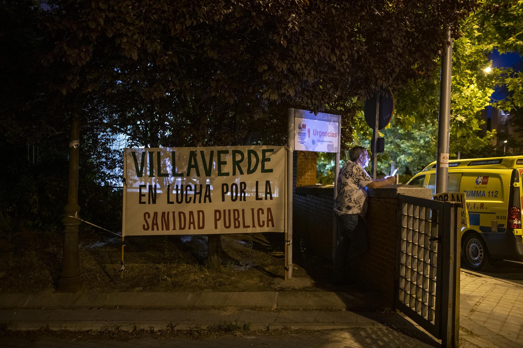 Acampada en el Centro de Salud Los ángeles en Villaverde - 9
